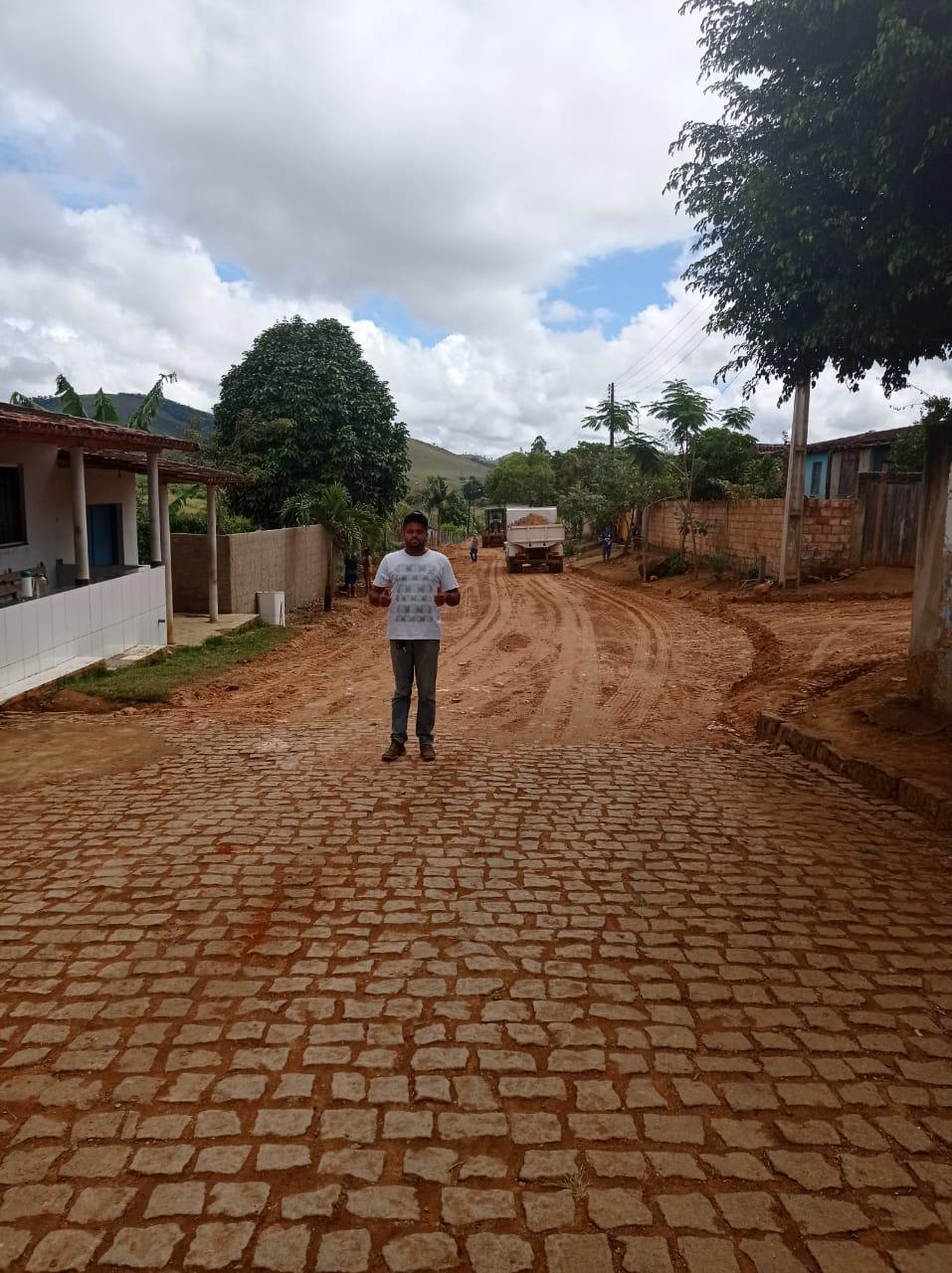 Vereador Nael Correria acompanharam a manutenção das estradas de Sulzinho e Centenário