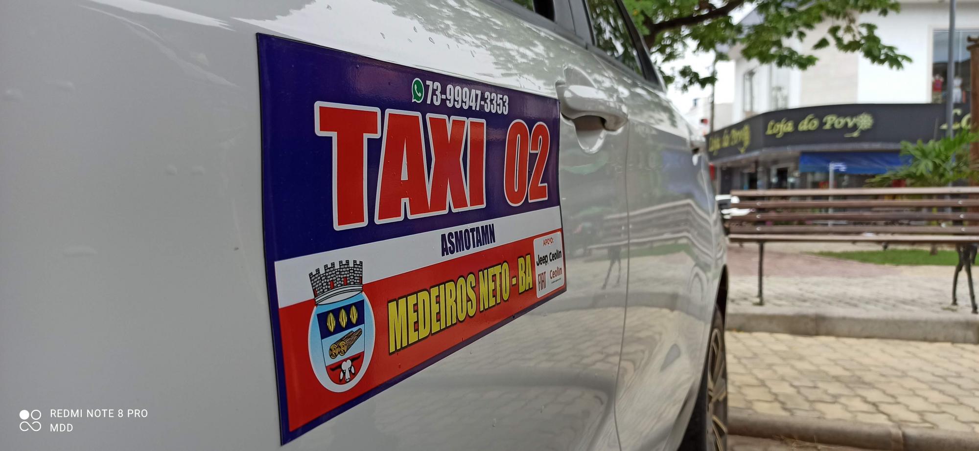 Fiat Ceolin promove café da manhã e patrocina adesivos de identificação para taxistas em Medeiros Neto
