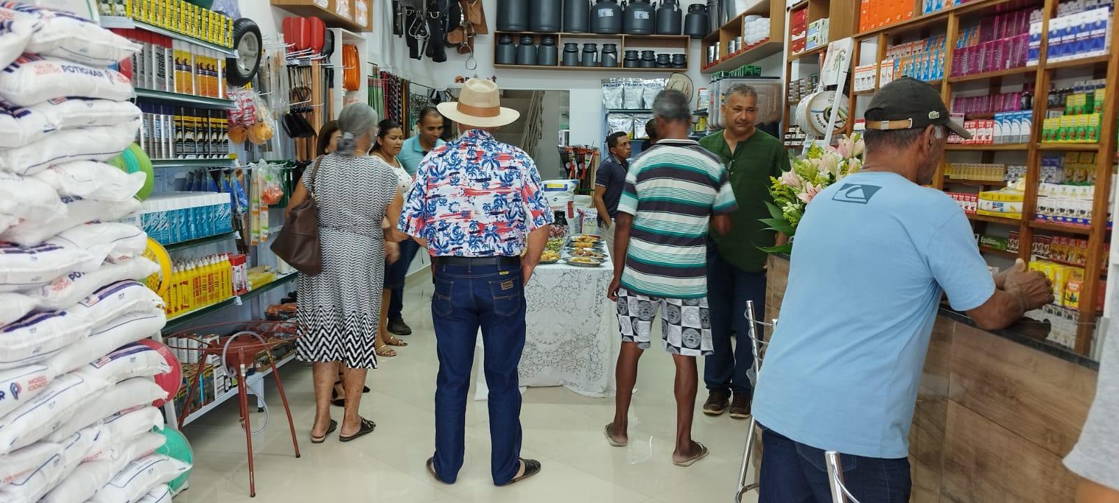 Com mais de 20 anos de tradição, a nova loja do Armazém do Campo é reinaugurada em Medeiros Neto